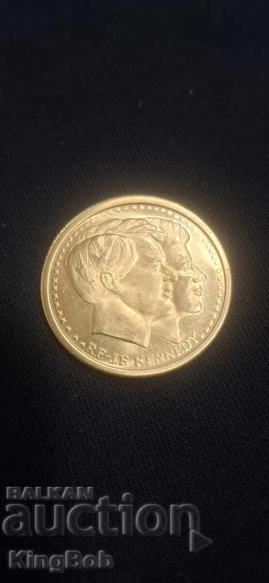 PLACHETA „KENNEDY BROTHERS”.