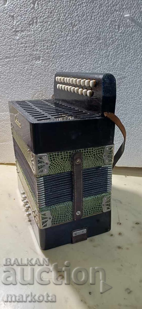 Acordeon pentru copii bayan armonică - "ORCHESTRA" - 8 basi cu preț 135.00 BGN | € 69.02 Acordeon pentru copii bayan armonică - "ORCHESTRA" - 8 basi cu preț 135.00 BGN | € 69.02