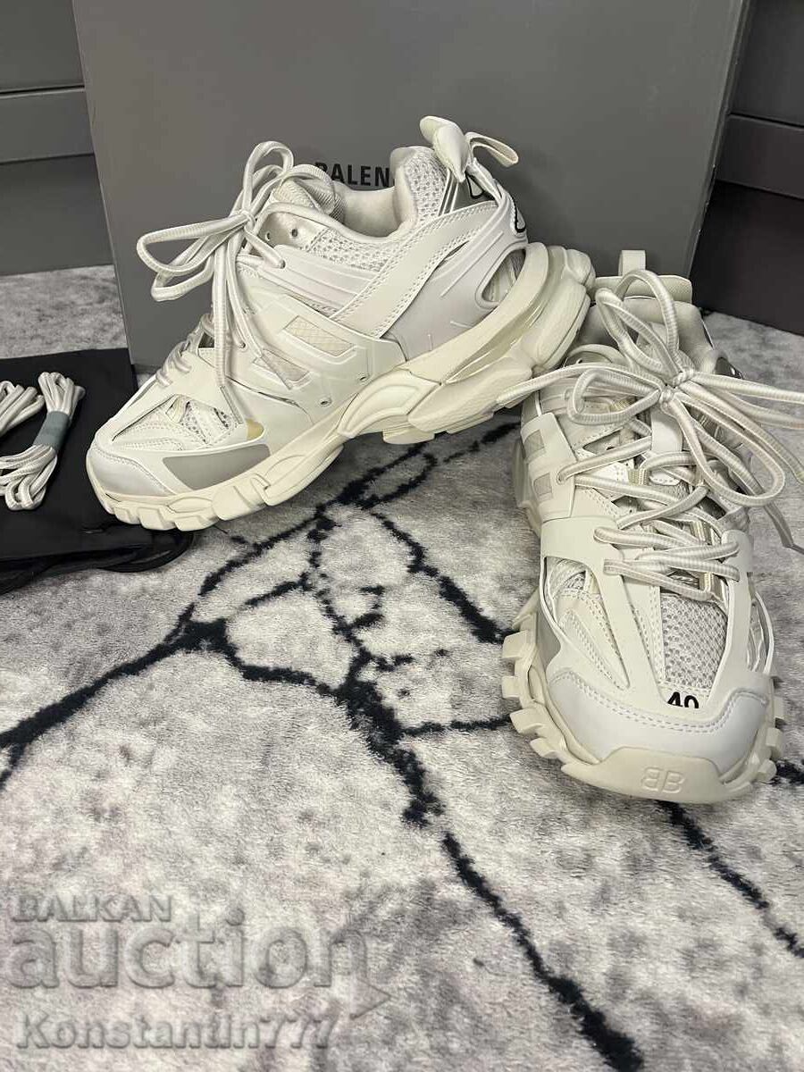 Livrarea Balenciaga Track "Alb"