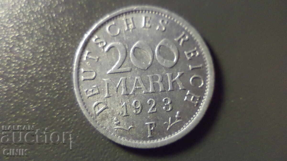 NU EXISTĂ TRADUCERE DIRECTĂ. Titlul original nu este clar