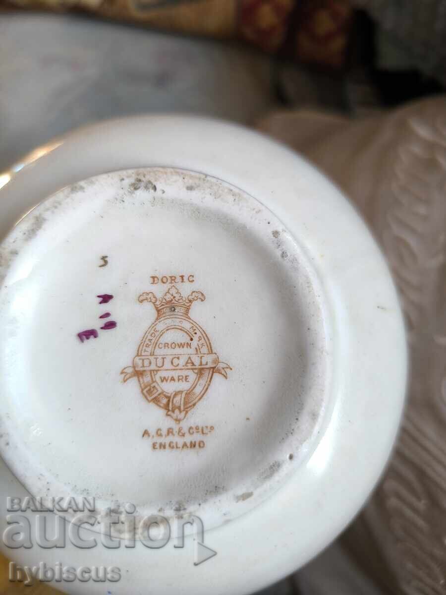 Livrarea Vază veche englezească art nouveau crown ducal serie doric