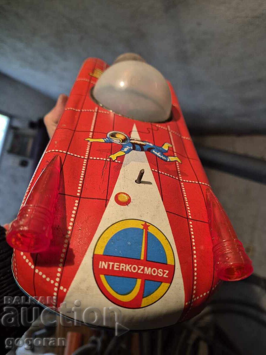 Jucărie veche - lunohod cu preț € 5.62 | 10.99 BGN