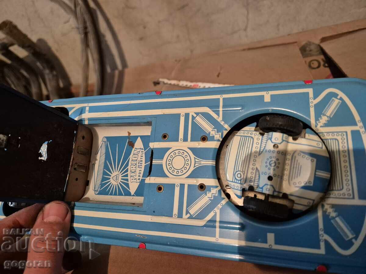 Jucărie veche - lunohod - 6