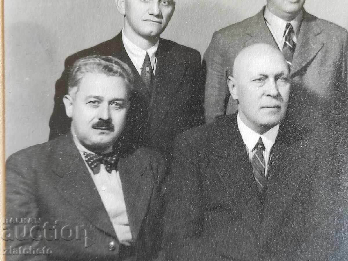 Livrarea carton ilustrat - Orphan Wanderer ca șef al Bul.Radio Livrarea carton ilustrat - Orphan Wanderer ca șef al Bul.Radio