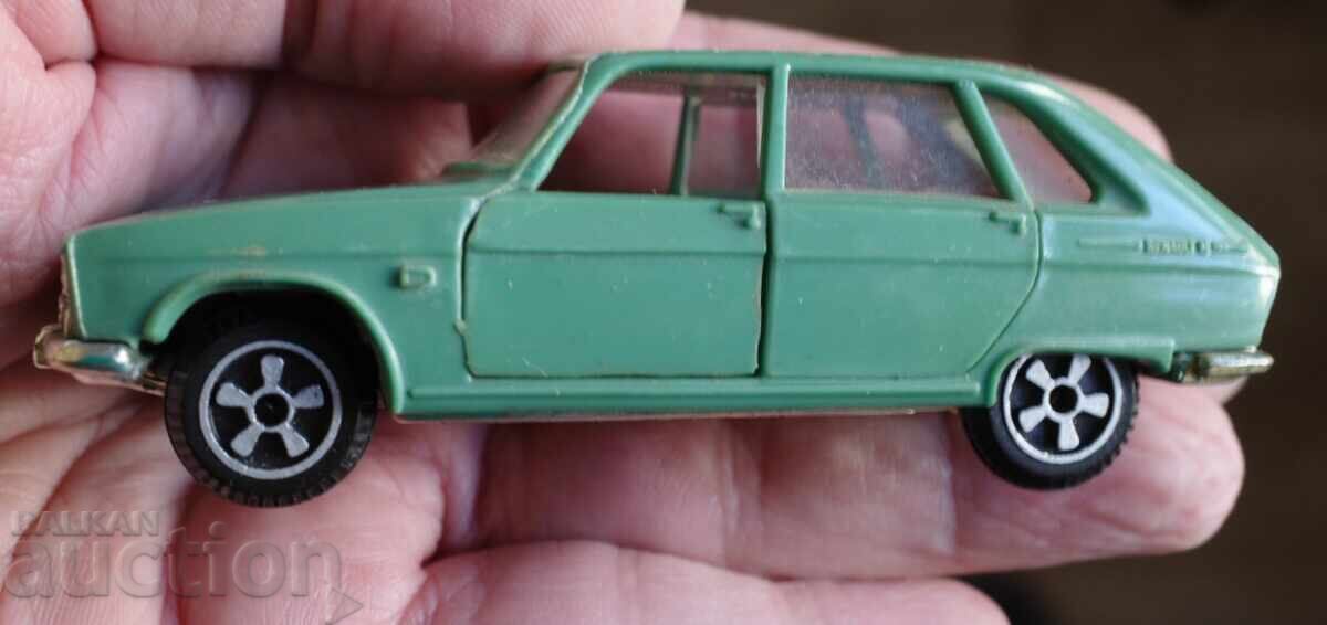 Renault 16-URSS cu preț € 15.34 | 30.00 BGN Renault 16-URSS cu preț € 15.34 | 30.00 BGN