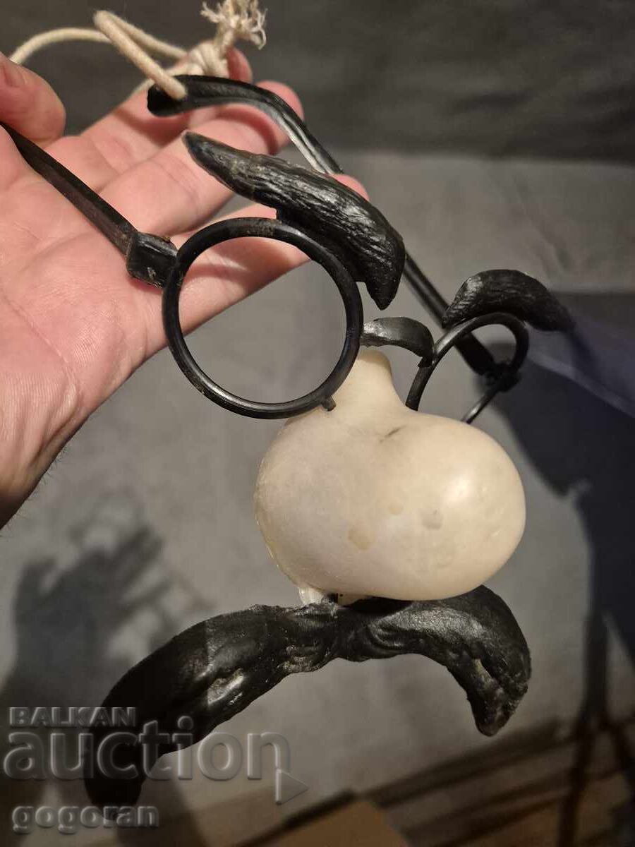 Auction Old toy - mask Auction Old toy - mask