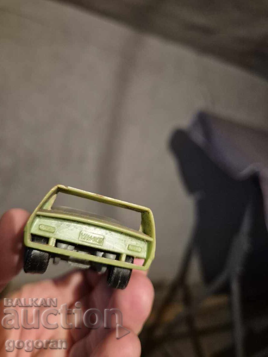 O jucărie veche - un cărucior - 6