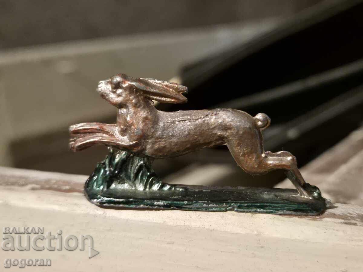 Jucărie veche - iepuraș