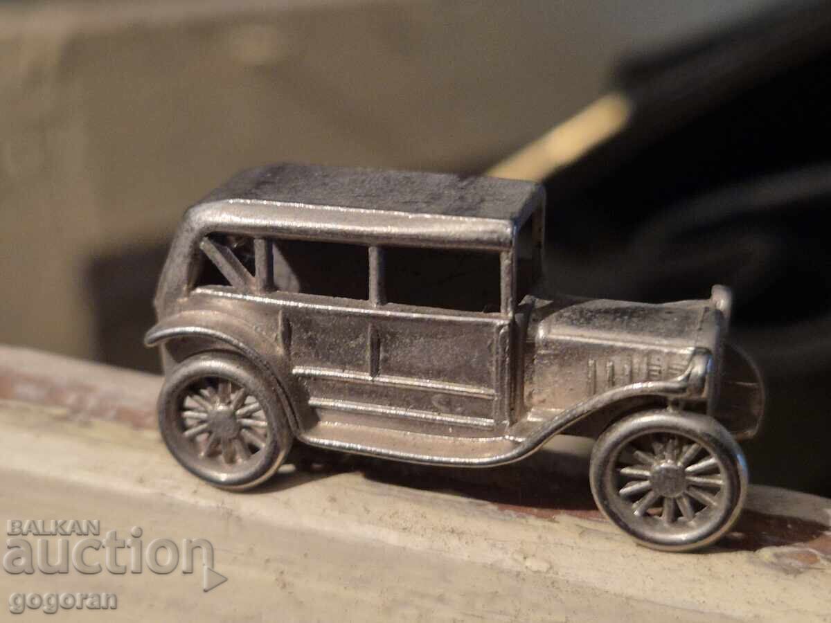 O jucărie veche - un cărucior cu preț € 0.51 | 1.00 BGN