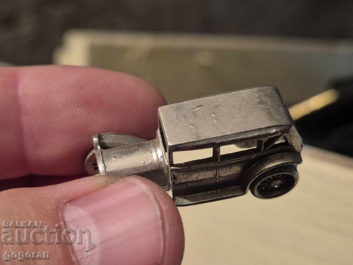 O jucărie veche - un cărucior - 5