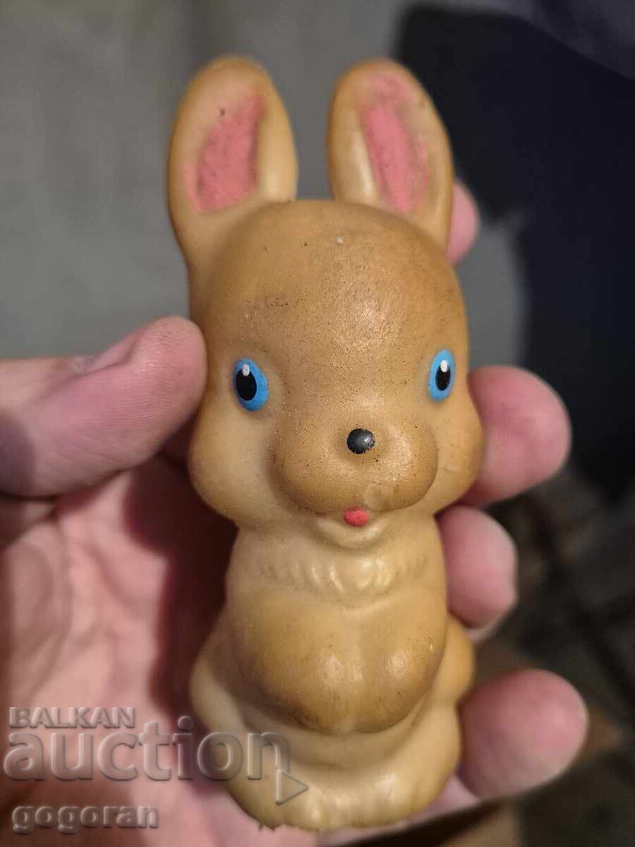 Jucărie veche - iepuraș de cauciuc - 5 Jucărie veche - iepuraș de cauciuc - 5