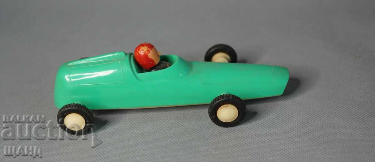 Licitație SMER Jucărie veche din plastic model mașină sport formulă 1 Licitație SMER Jucărie veche din plastic model mașină sport formulă 1
