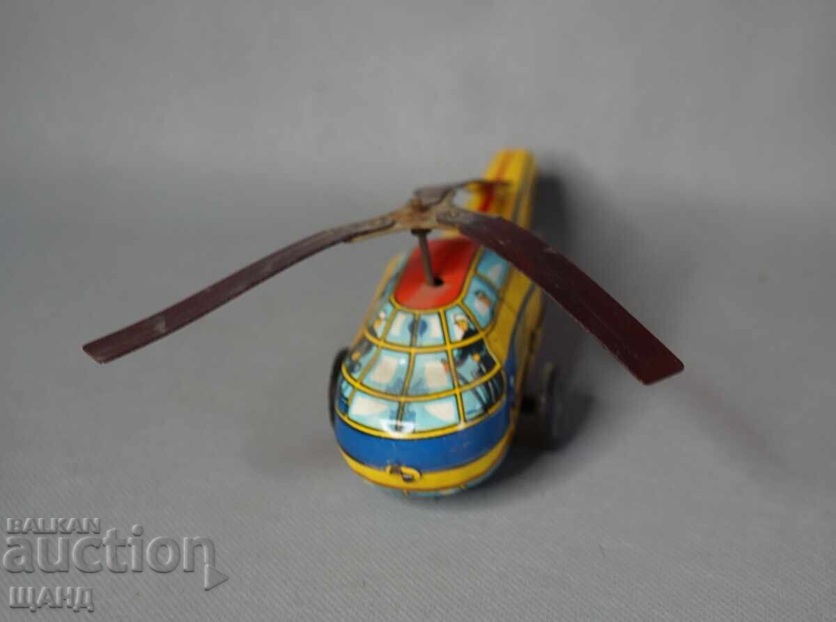 Стара Унгарска метална играчка  модел хеликоптер с цена € 5.29 | 10.35 лв.