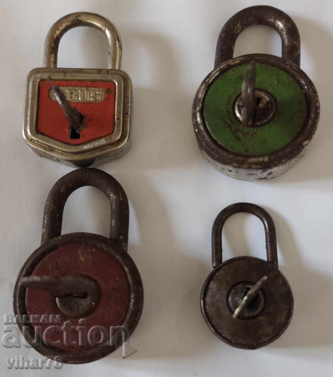 Livrarea Lot de patru lacăte