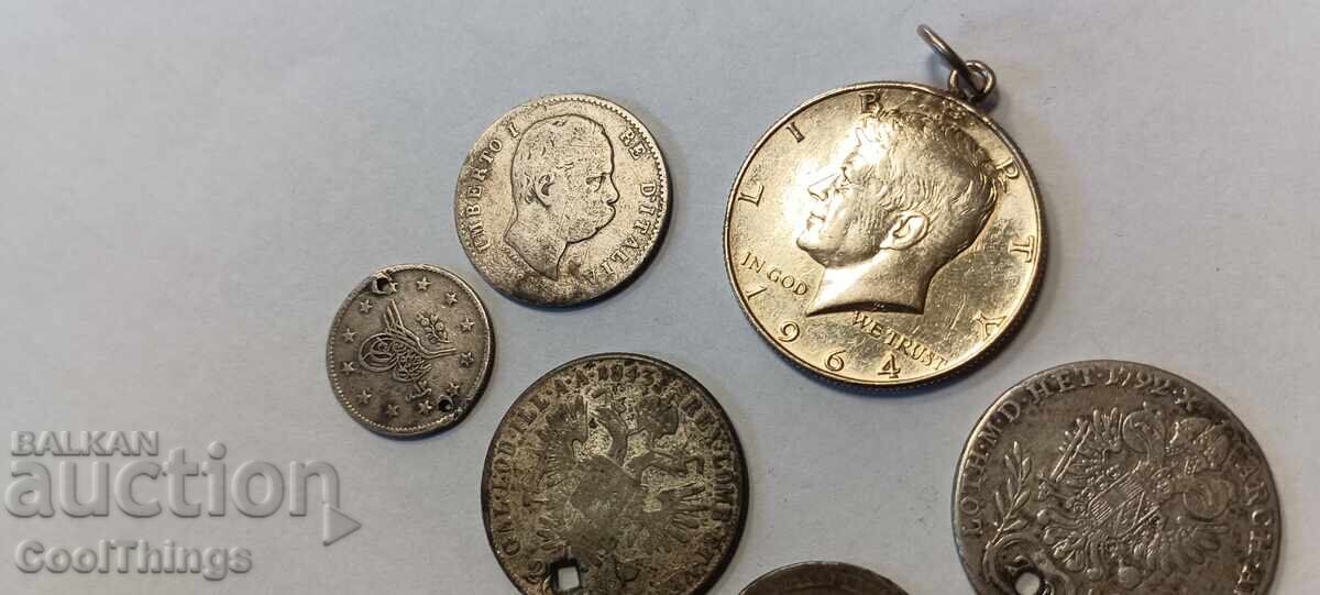 Сребърни монети лот с цена € 26.37 | 51.58 лв.