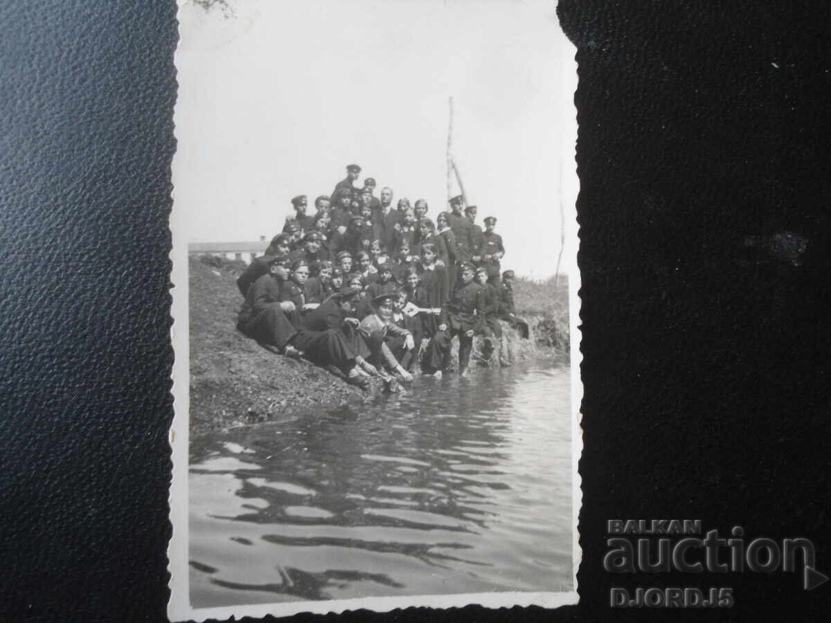 Old photo, 4th grade, 1935 with price € 0.51 | 1.00 BGN Old photo, 4th grade, 1935 with price € 0.51 | 1.00 BGN