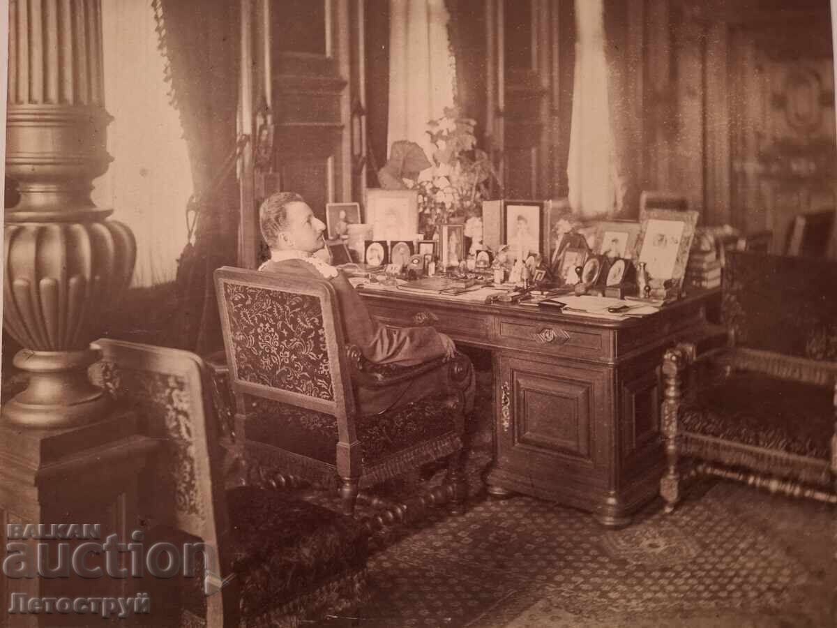 От1ст, снимка, Фердинанд l,Български княз в своя кабинет - 5