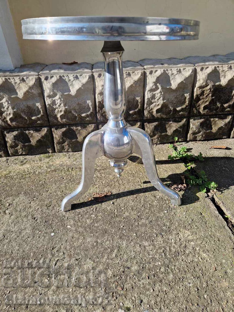 Licitație Măsuță auxiliară de grădină din aluminiu, minunată Licitație Măsuță auxiliară de grădină din aluminiu, minunată