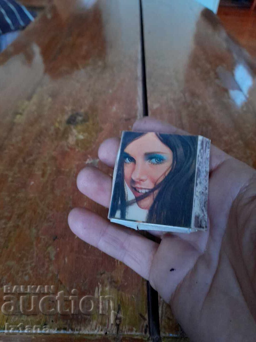 Стар кибрит,кибритена кутия с цена € 11.25 | 22.00 лв.