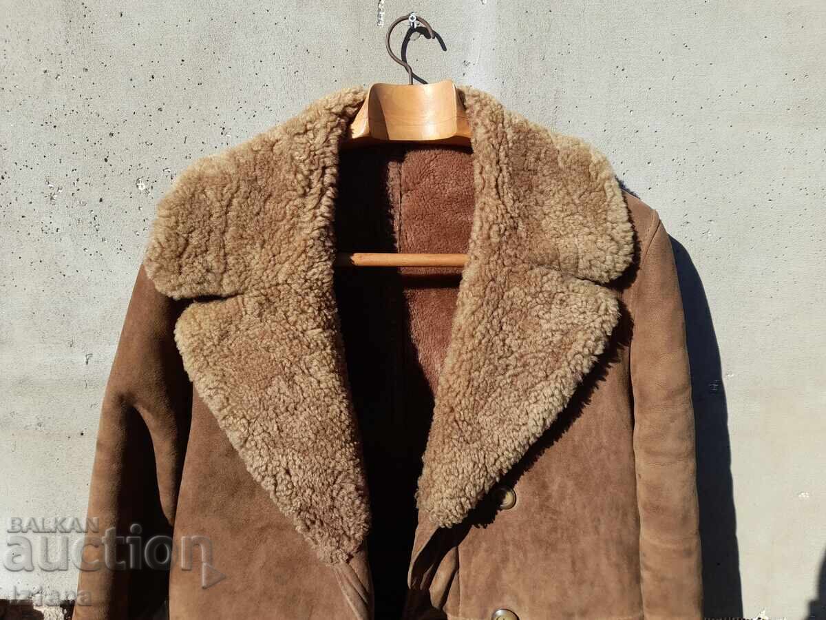 Palton bătrâni cu preț € 61.36 | 120.01 BGN