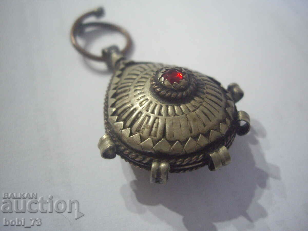 Old locket for necklace. with price € 15.34 | 30.00 BGN
