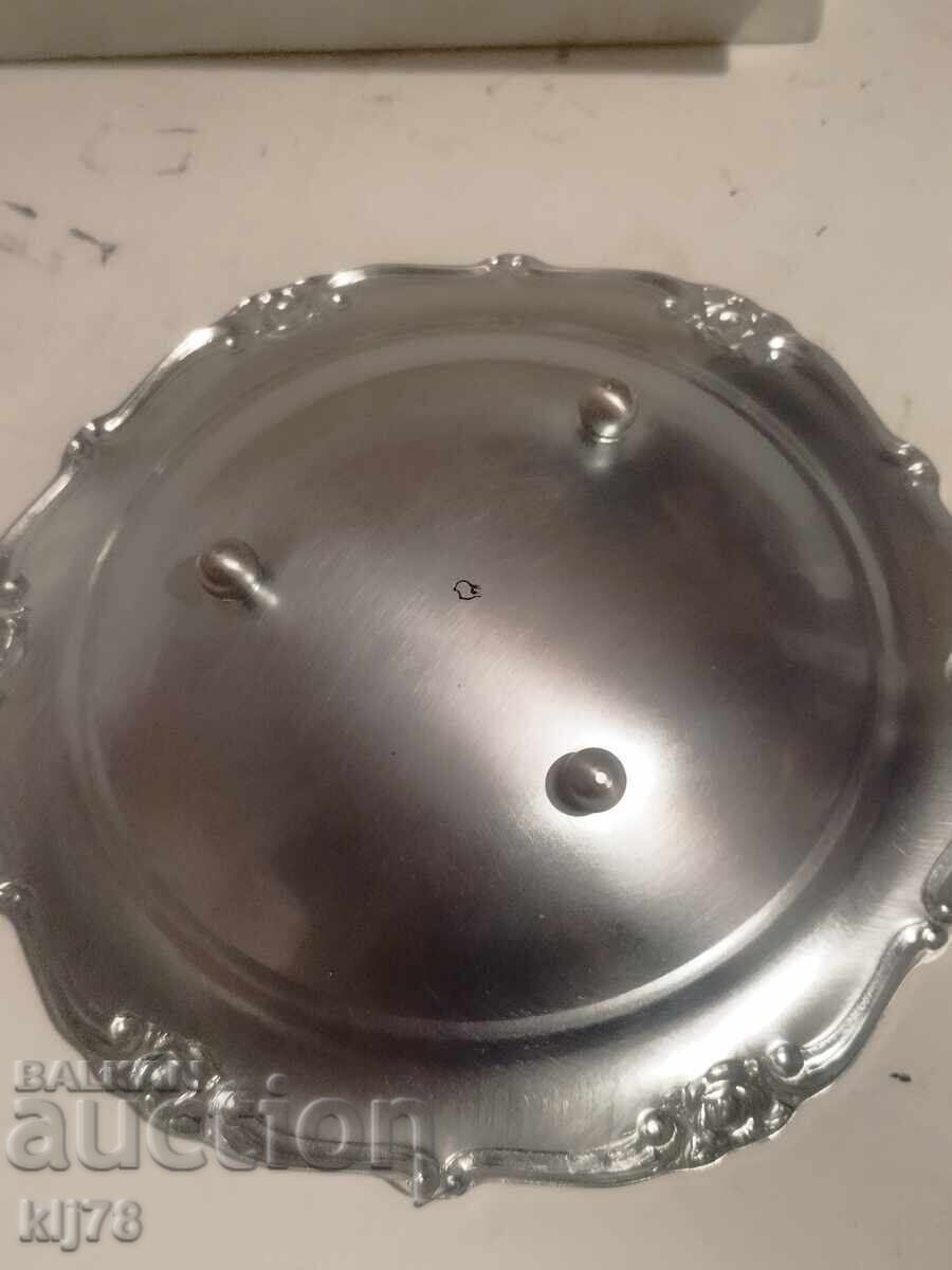 Auction Silver plated fruit bowl Auction Silver plated fruit bowl