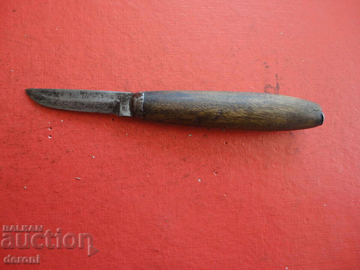 Cuțit suedez vechi Eskilstuna fincă cu preț € 15.34 | 30.00 BGN Cuțit suedez vechi Eskilstuna fincă cu preț € 15.34 | 30.00 BGN