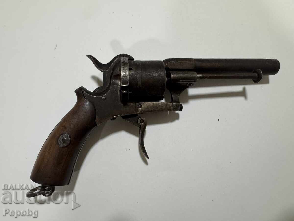 Стар щифтов револвер, пистолет