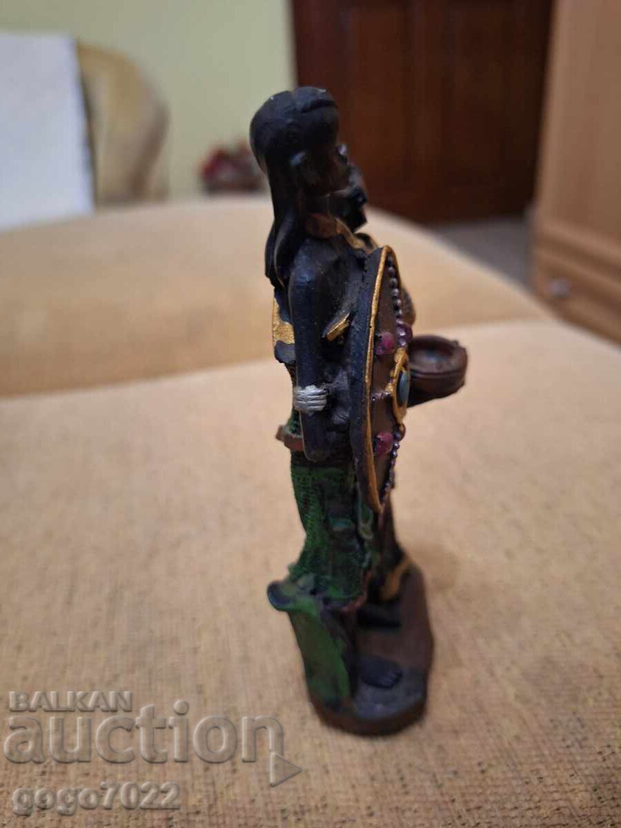 Măsăi africani cu preț € 2.56 | 5.01 BGN