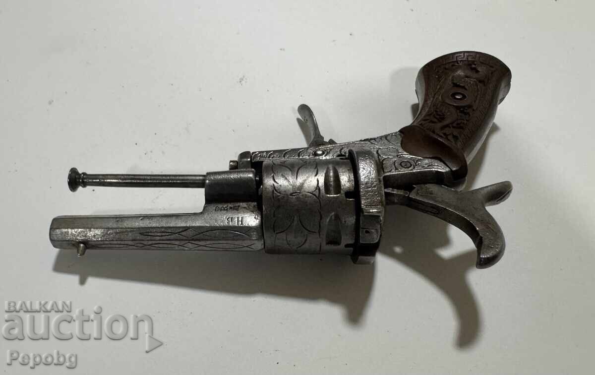 Old revolver, pistol - 7 Old revolver, pistol - 7