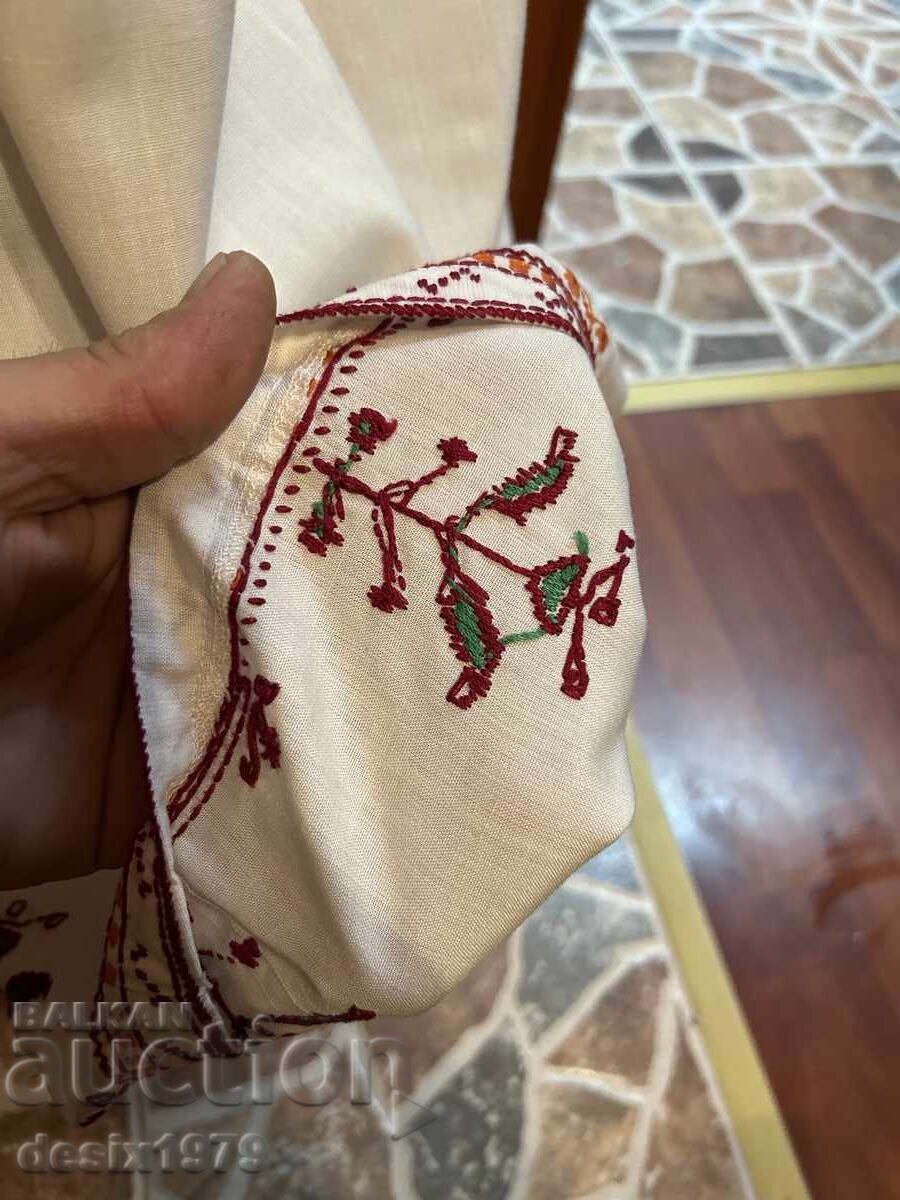 Риза за носия с богата ръчна везба - 6