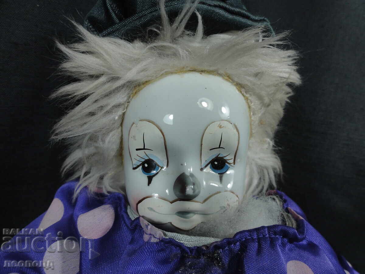 BZTS VINTAGE PĂPUȘĂ DE PORȚELAN CLOVN cu preț € 0.01 | 0.02 BGN