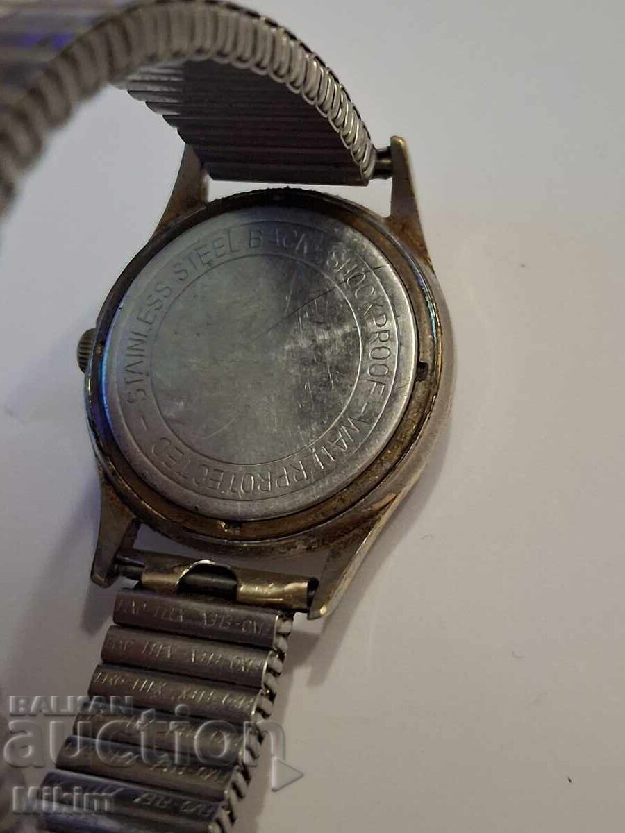 Χρυσός ανδρικό ρολόι Foresta με τιμή € 7.66 | 14.98 BGN Χρυσός ανδρικό ρολόι Foresta με τιμή € 7.66 | 14.98 BGN