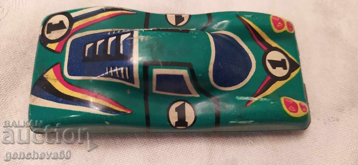 Mașinuță metalică rusească retro de curse cu preț € 10.00 | 19.56 BGN