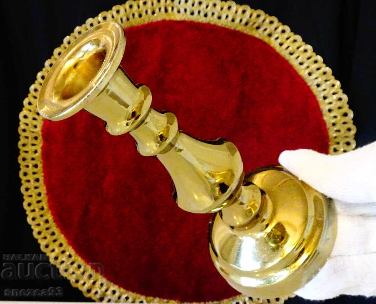 Аукцион Английски бронзови свещници,дебела позлата,печат.