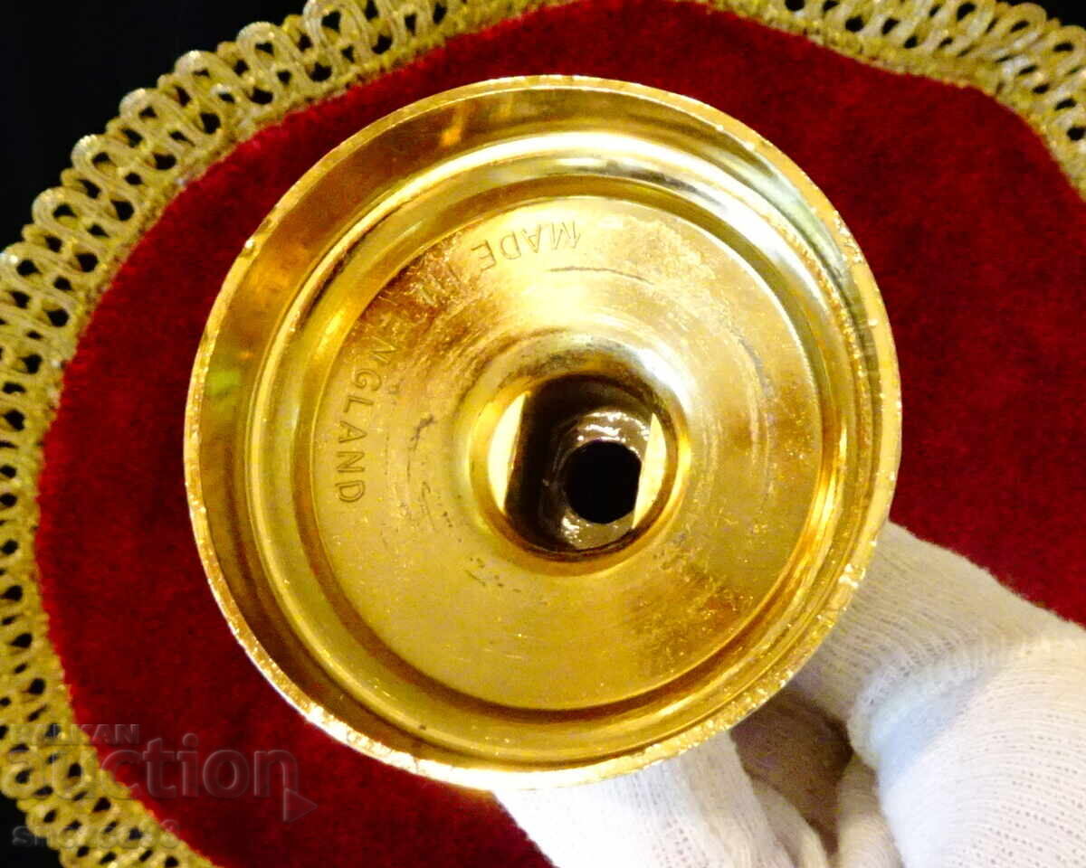 Английски бронзови свещници,дебела позлата,печат. - 5