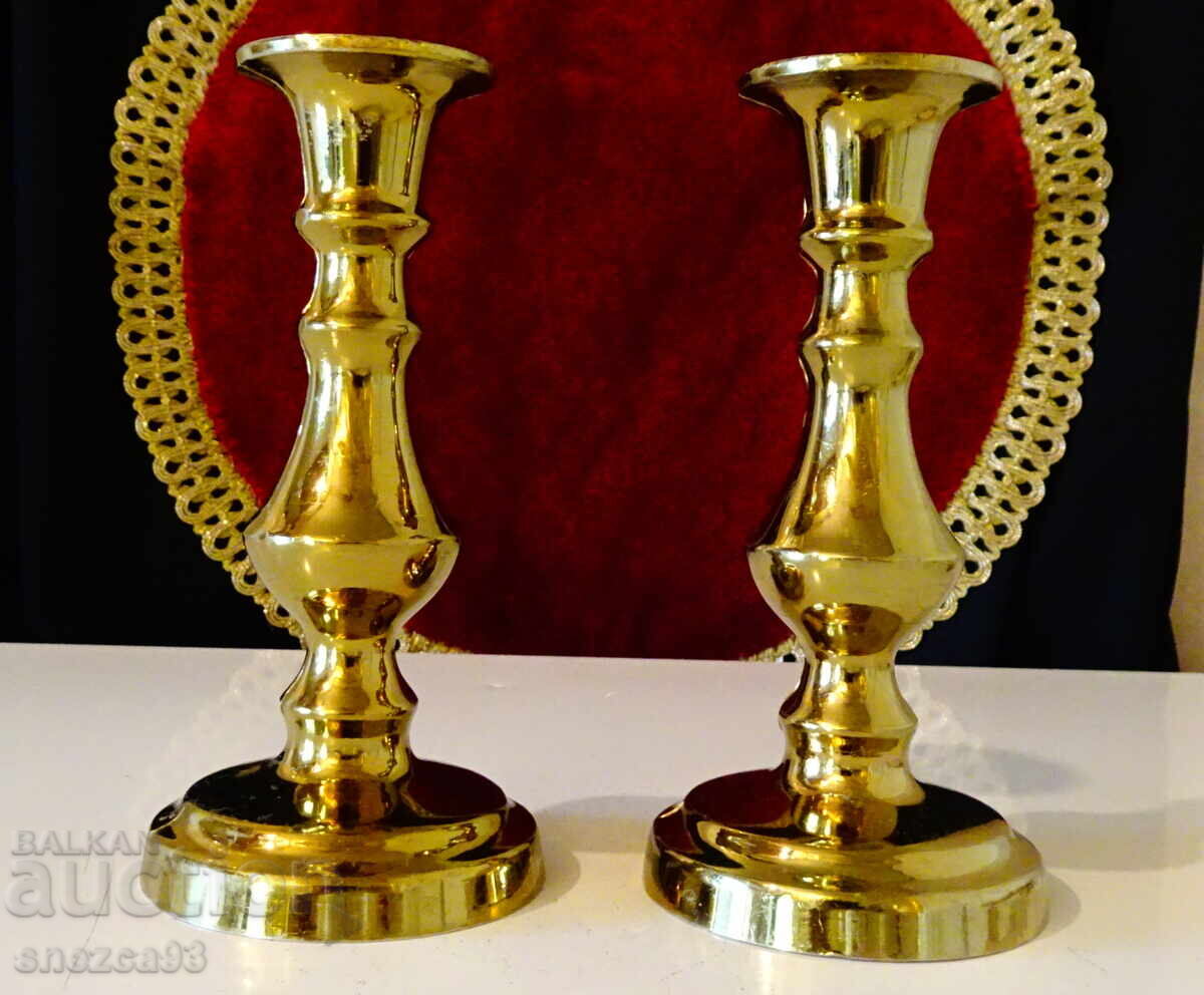 Английски бронзови свещници,дебела позлата,печат.