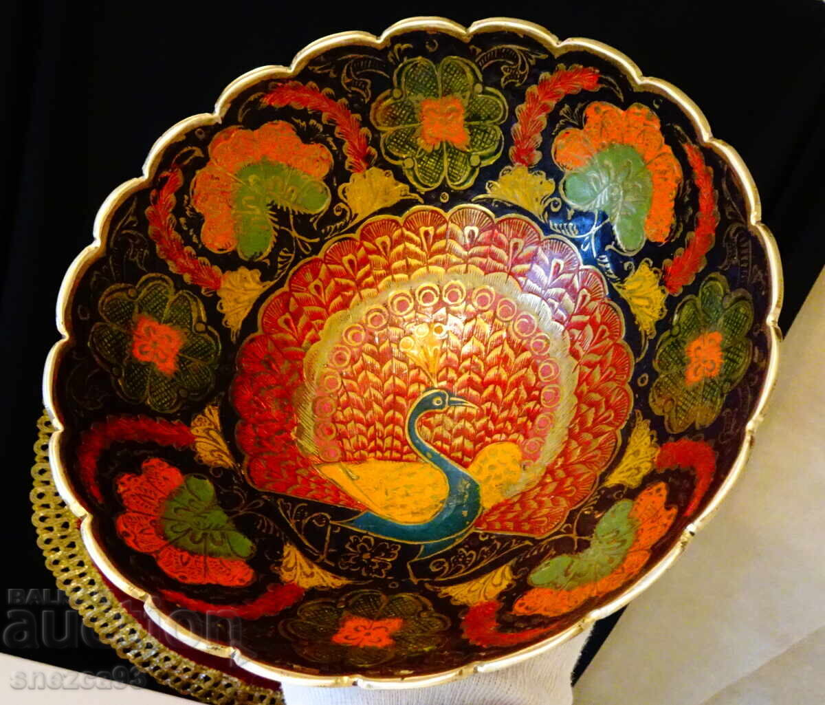 Fructieră bronz, salatieră, păuni, email colorat cu preț € 40.39 | 79.00 BGN Fructieră bronz, salatieră, păuni, email colorat cu preț € 40.39 | 79.00 BGN