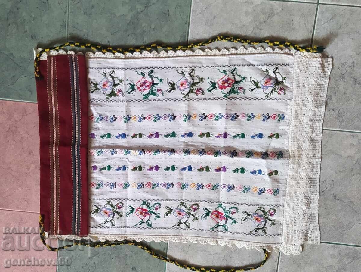 Șorț festiv macedonean antic cu preț € 40.00 | 78.23 BGN
