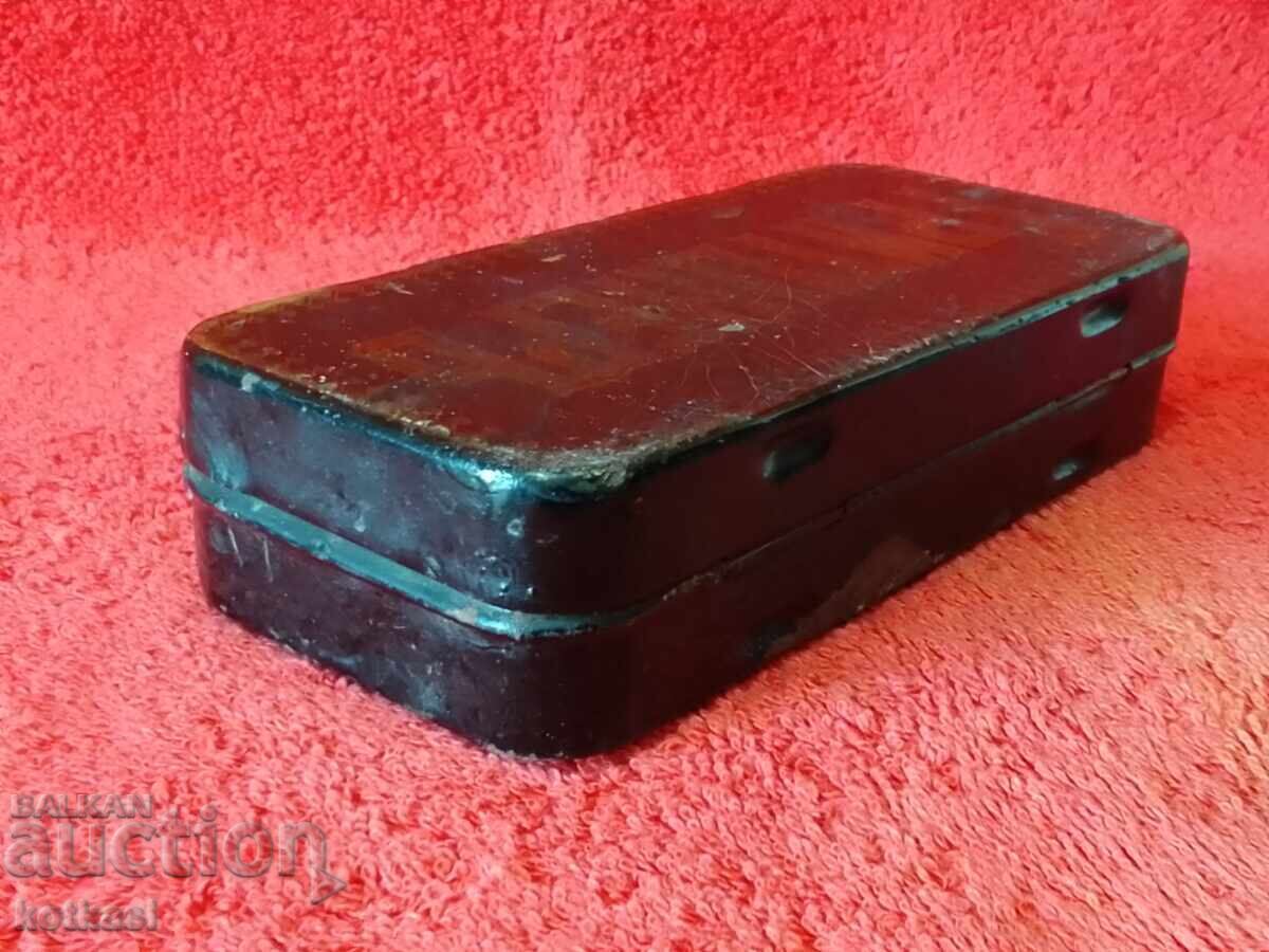 Auction Old beautiful Tsar's metal box GRITZNER Auction Old beautiful Tsar's metal box GRITZNER