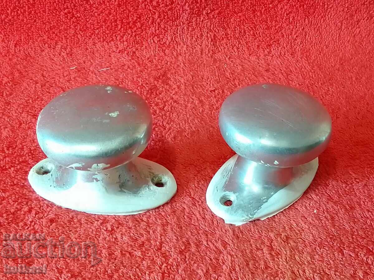 Mânere de ușă din aluminiu metalic vechi pentru mobilă - 6 Mânere de ușă din aluminiu metalic vechi pentru mobilă - 6