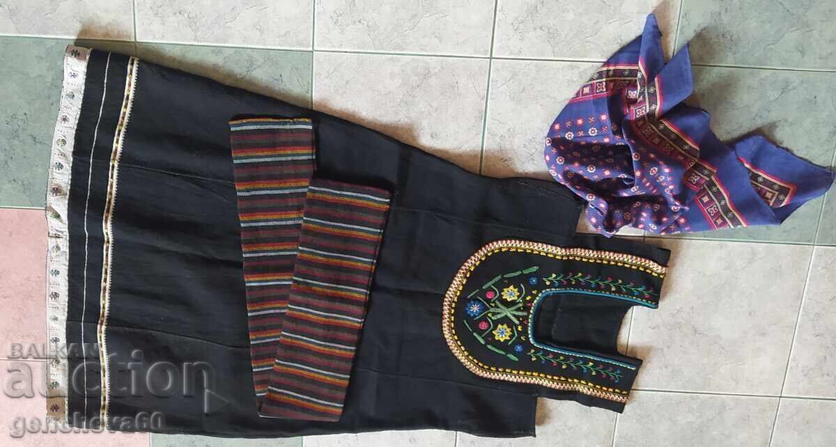 Autentică rochie de tron, brâu și batic - 6