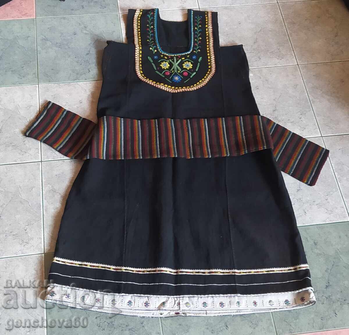 Autentică rochie de tron, brâu și batic - 7