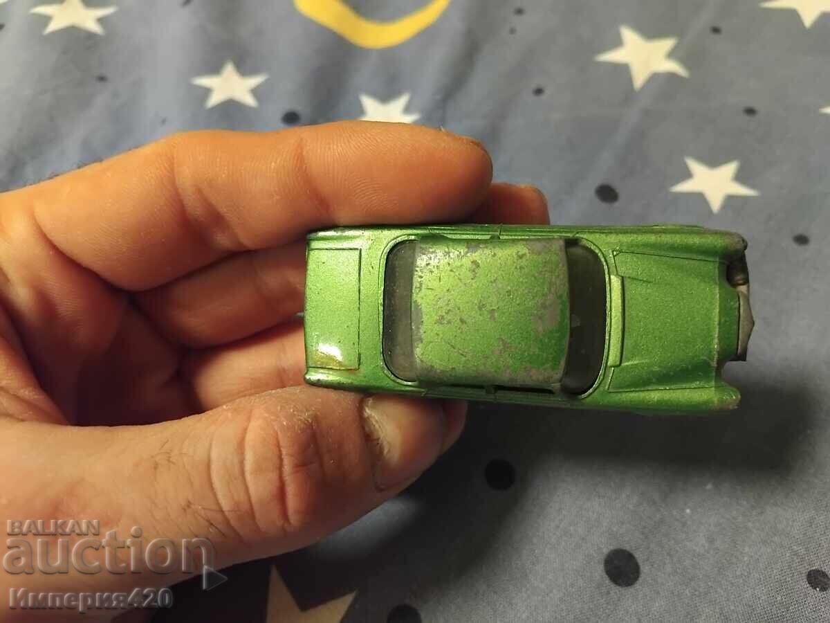 Mercedes 300 SE Matchbox - 6 Mercedes 300 SE Matchbox - 6