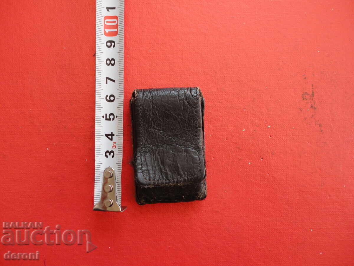 Brichetă superbă în husă de piele - 6 Brichetă superbă în husă de piele - 6