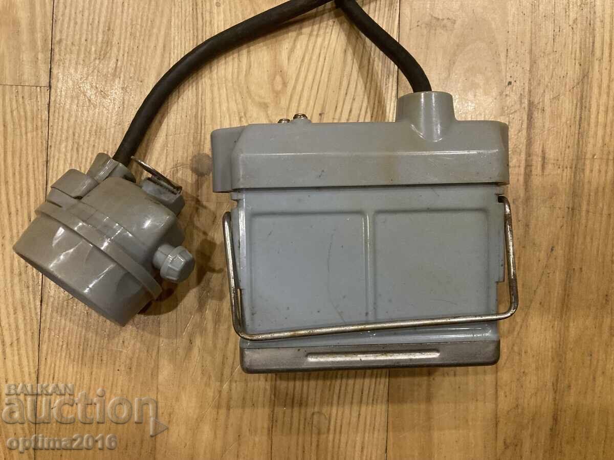 Аукцион Миньорска лампа Аукцион Миньорска лампа