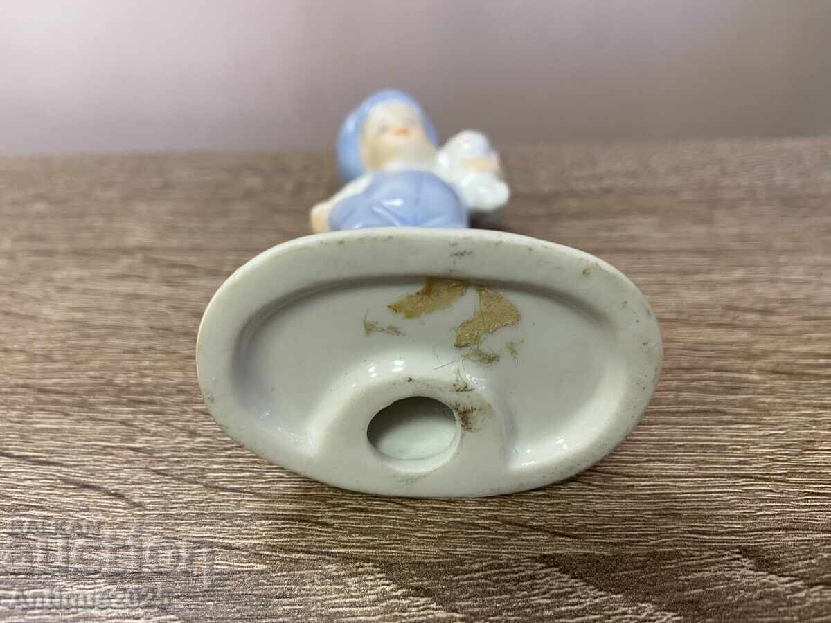 Аукцион Винтидж порцеланова фигурка „Момче с агънце“