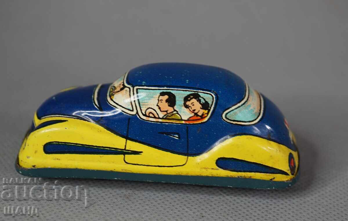 Licitație Veche jucărie mecanică metalică model mașină de curse pentru pistă