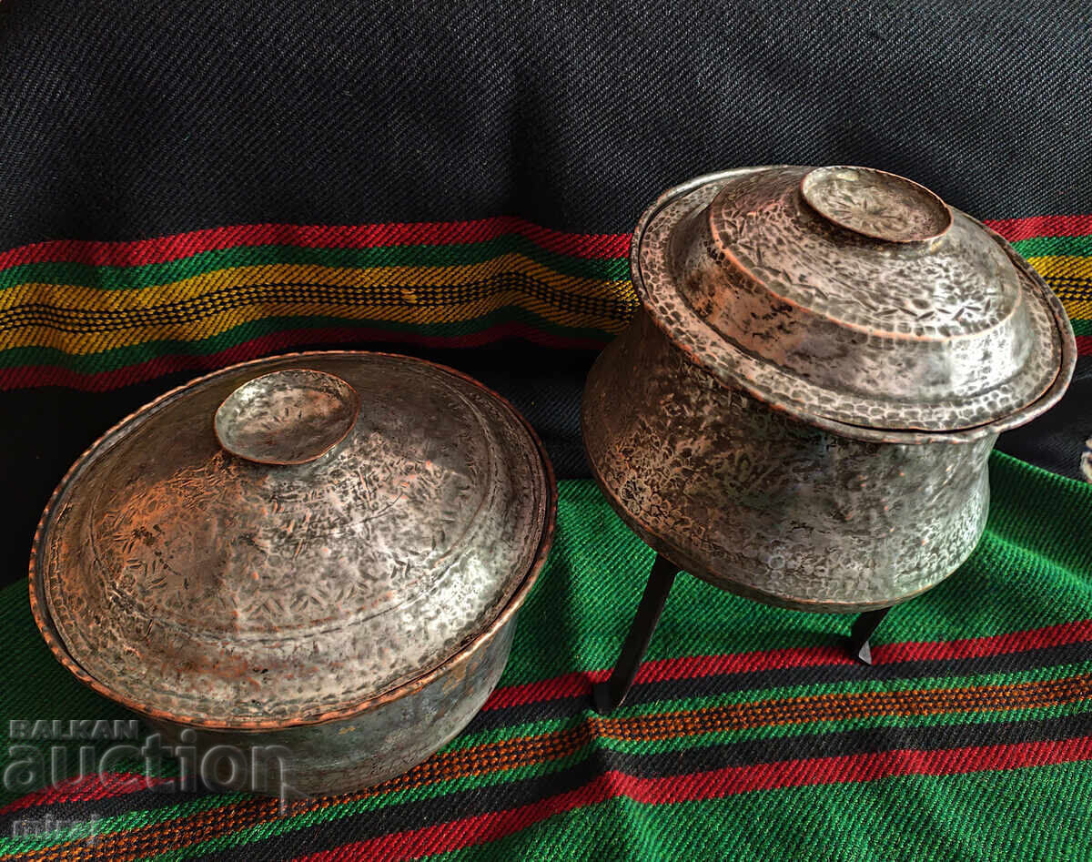 Αναγεννησιακά χάλκινα σκεύη με καπάκι με τιμή € 95.00 | 185.80 BGN Αναγεννησιακά χάλκινα σκεύη με καπάκι με τιμή € 95.00 | 185.80 BGN