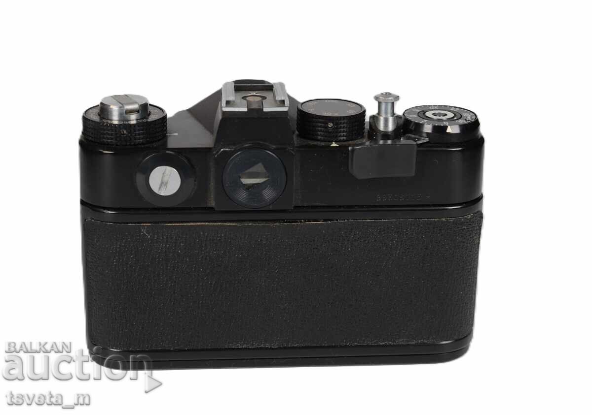 Aparat foto ZENIT 12 KHR SSSR + Obiectiv HELIOS 44 M - 4 2/58 - 5 Aparat foto ZENIT 12 KHR SSSR + Obiectiv HELIOS 44 M - 4 2/58 - 5